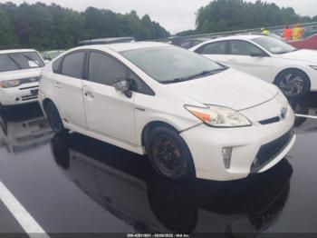  Salvage Toyota Prius