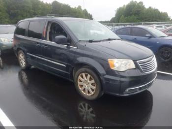  Salvage Chrysler Town & Country