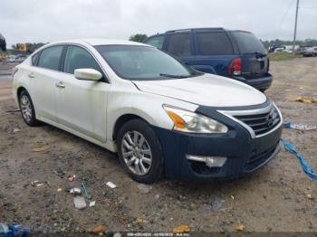  Salvage Nissan Altima
