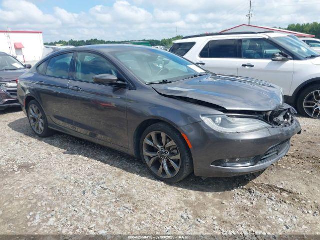  Salvage Chrysler 200