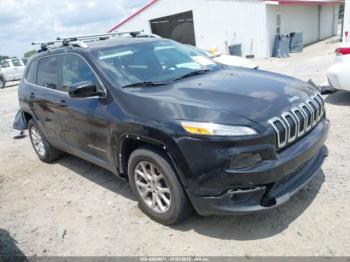  Salvage Jeep Cherokee