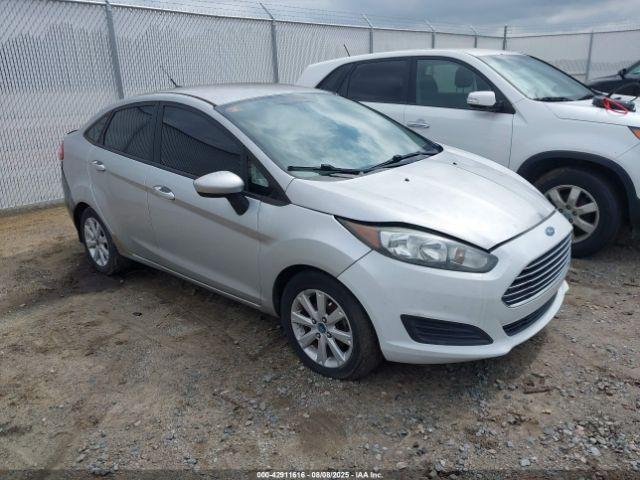  Salvage Ford Fiesta