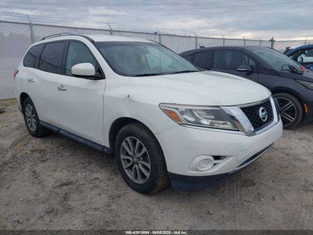  Salvage Nissan Pathfinder