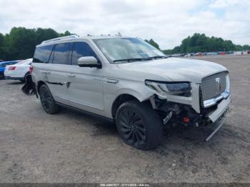  Salvage Lincoln Navigator