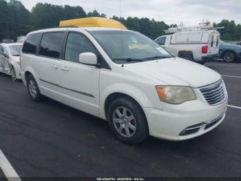  Salvage Chrysler Town & Country