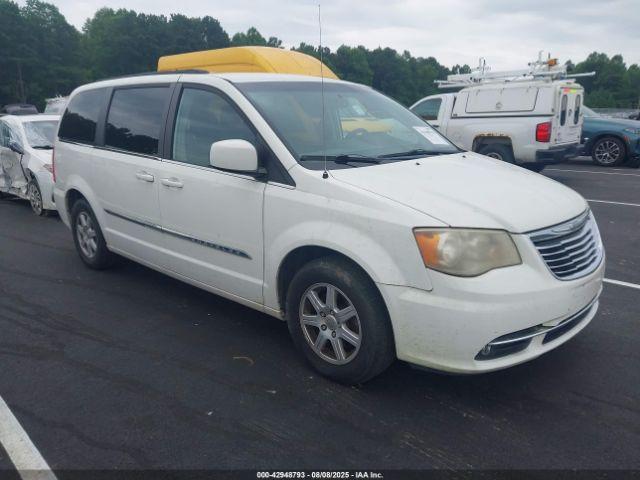  Salvage Chrysler Town & Country