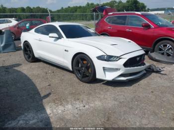  Salvage Ford Mustang
