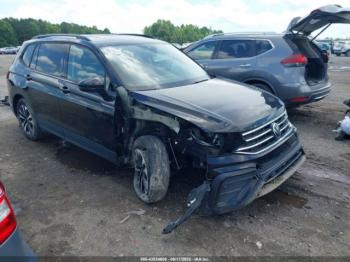  Salvage Volkswagen Tiguan