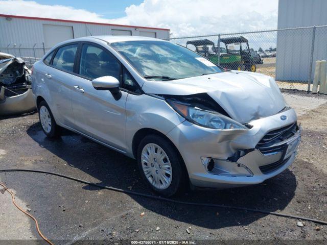  Salvage Ford Fiesta