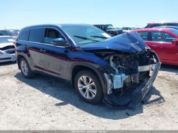  Salvage Toyota Highlander