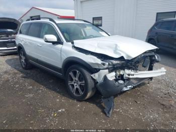  Salvage Volvo XC70