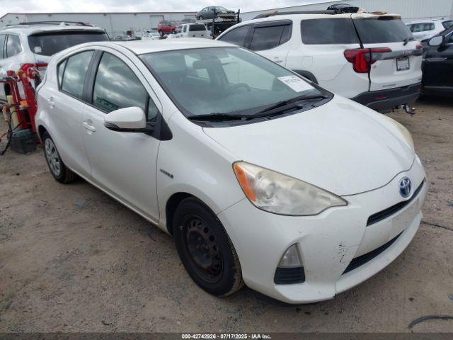  Salvage Toyota Prius c