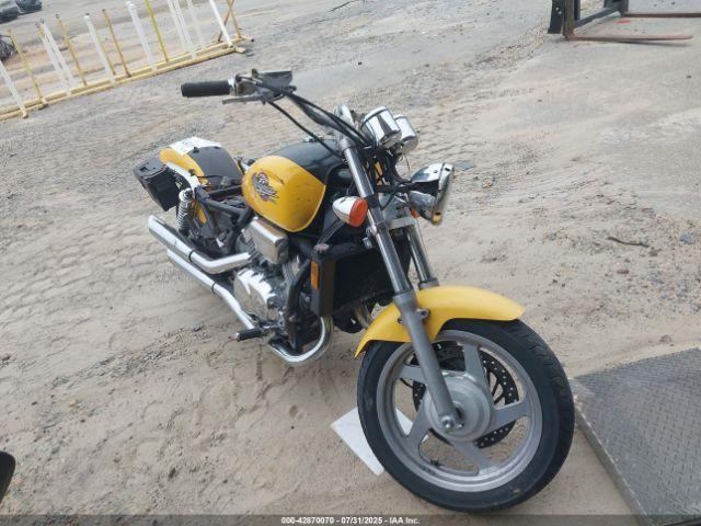  Salvage Honda Vf750