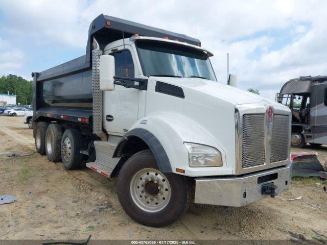  Salvage Kenworth Construction