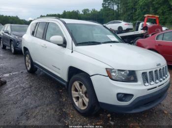  Salvage Jeep Compass
