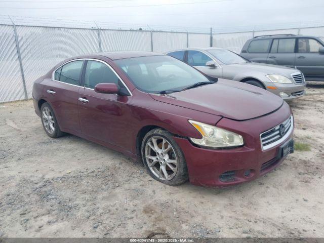  Salvage Nissan Maxima