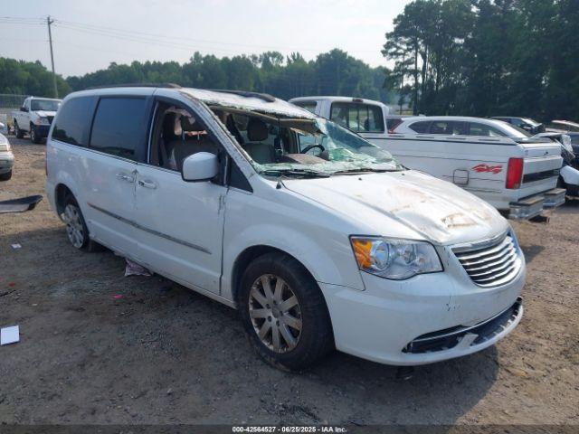  Salvage Chrysler Town & Country