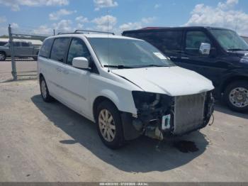  Salvage Chrysler Town & Country