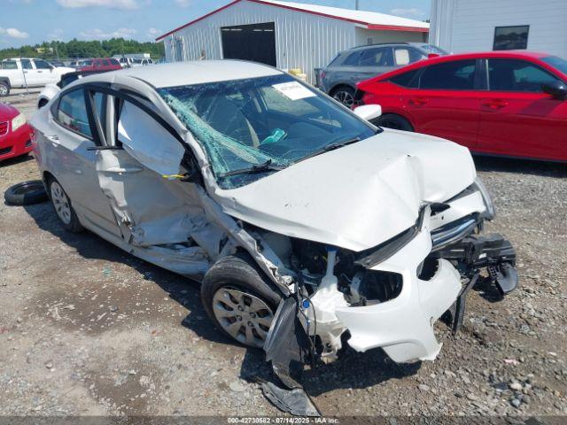  Salvage Hyundai ACCENT