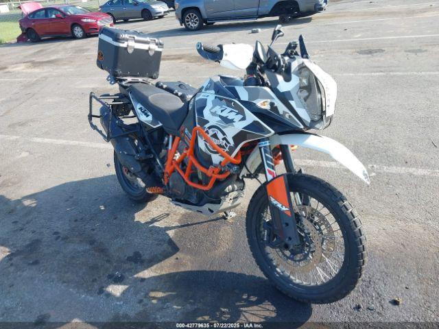  Salvage KTM 1090