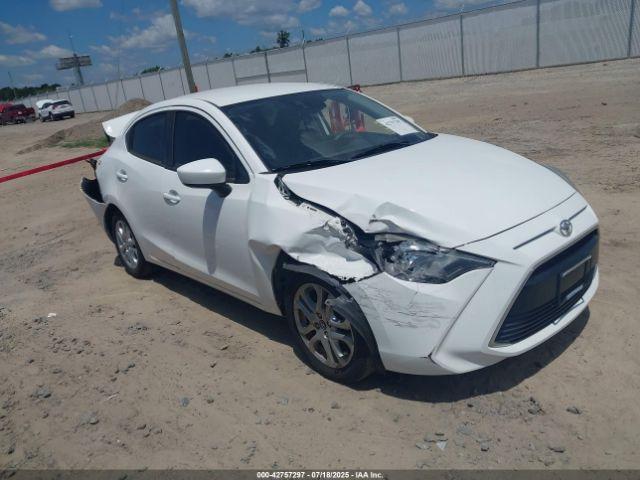  Salvage Toyota Yaris