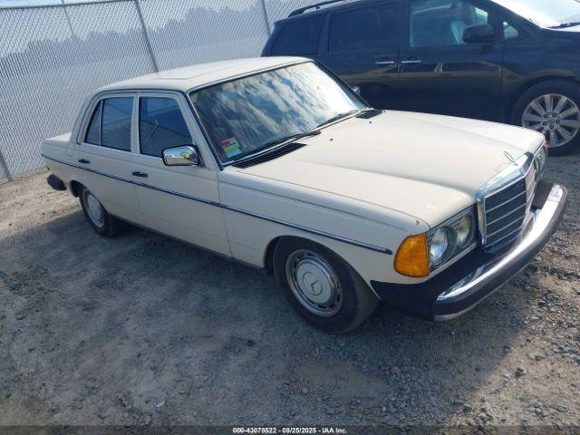  Salvage Mercedes-Benz 240