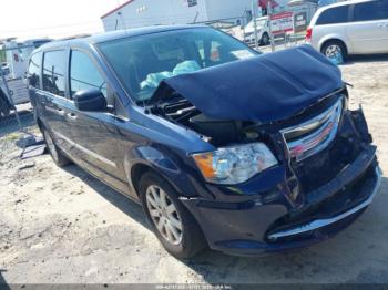  Salvage Chrysler Town & Country
