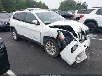  Salvage Jeep Cherokee