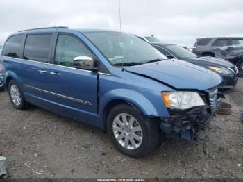  Salvage Chrysler Town & Country