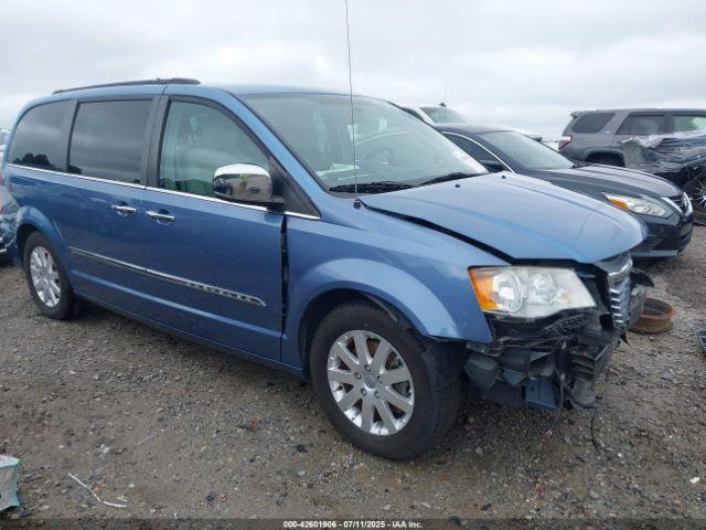  Salvage Chrysler Town & Country