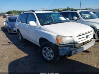  Salvage Toyota Highlander