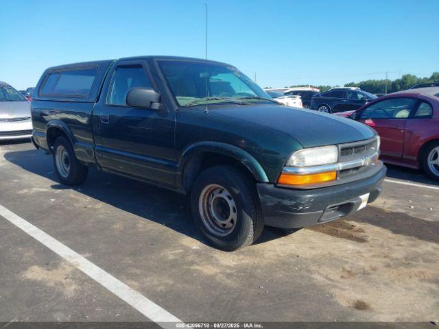  Salvage Chevrolet S-10