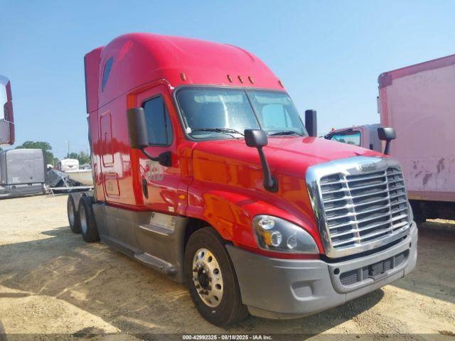  Salvage Freightliner Cascadia 125