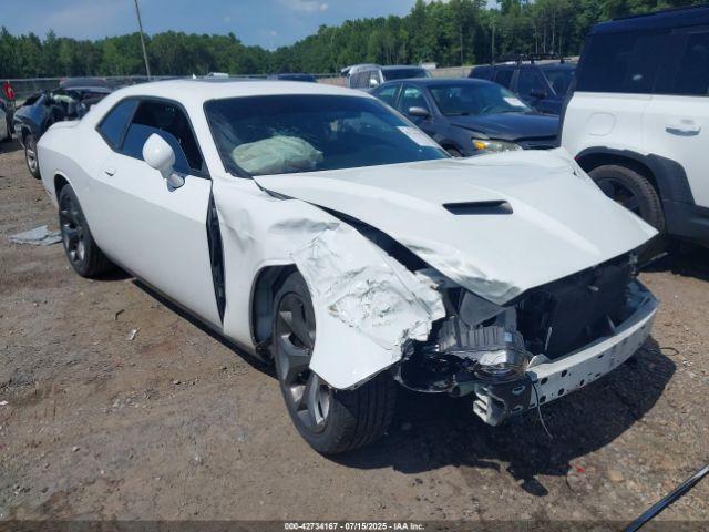  Salvage Dodge Challenger
