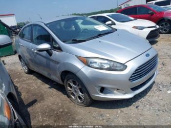  Salvage Ford Fiesta