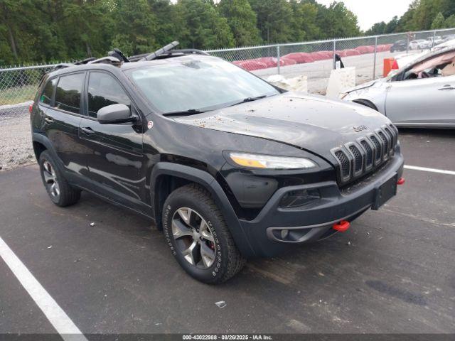  Salvage Jeep Cherokee