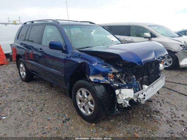  Salvage Toyota Highlander