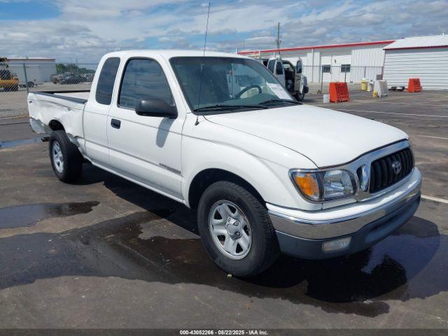  Salvage Toyota Tacoma