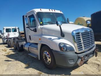  Salvage Freightliner Cascadia 125