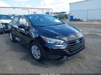  Salvage Nissan Versa