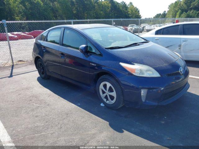  Salvage Toyota Prius