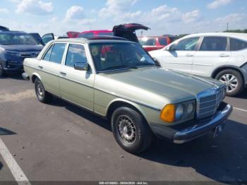  Salvage Mercedes-Benz 300