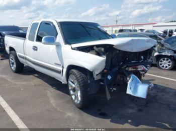  Salvage Chevrolet Silverado 1500