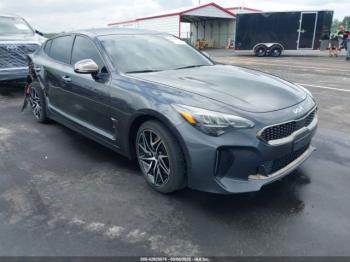  Salvage Kia Stinger