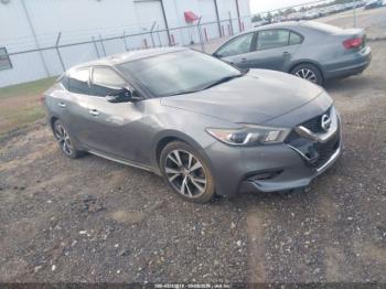  Salvage Nissan Maxima