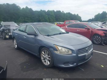  Salvage Nissan Maxima
