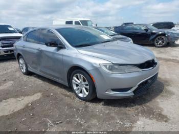  Salvage Chrysler 200