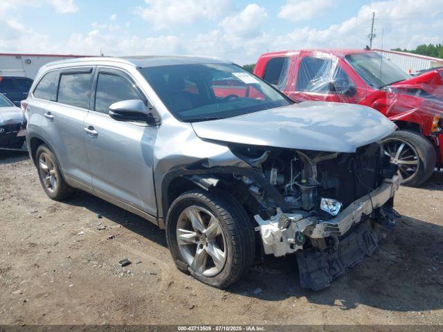  Salvage Toyota Highlander