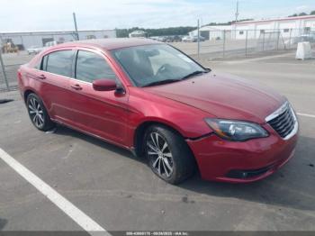  Salvage Chrysler 200