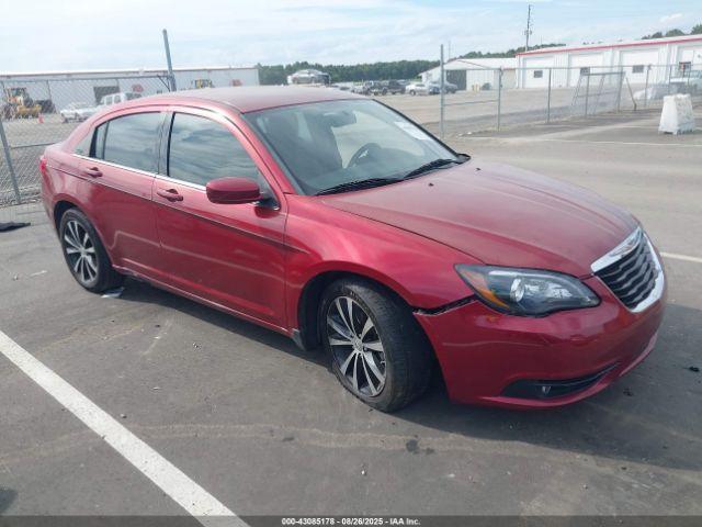 Salvage Chrysler 200